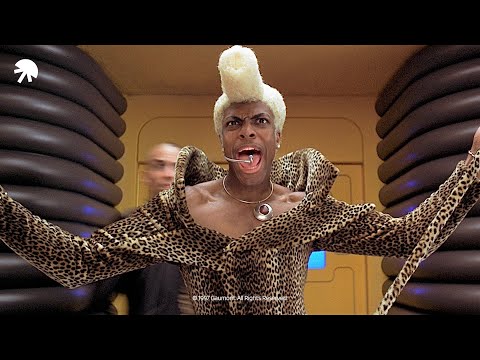 The Fifth Element: The Ruby Rhod Show Scene (HD CLIP)