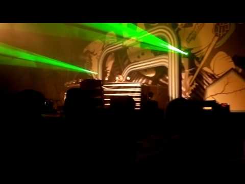 Intents 2016 Pre-Party: Warface plays "Wakin' Up"