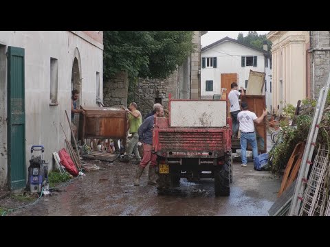 In Cabanne, extensive damage caused by the flooding of the Aveto River.