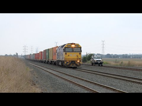 7902V Mildura Container Train Overtakes Hi-Rail At Gheringhap - PoathTV Australian Railways