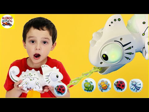 Playing and Racing with my Remote Control Robot Funny Chameleon Toys