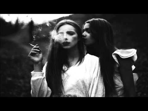 MÖWE feat. Clari - Happiness