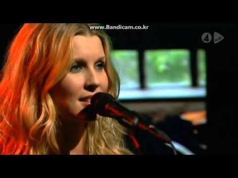 Pernilla Andersson - Judy (Live @ Nyhetsmorgon)