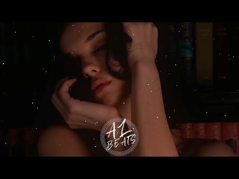 Lovely - Twoxi  (feat. Lola Gubina)