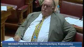 Ωραίος - επειδή μπορεί... (από Galadriel, 27/02/11)