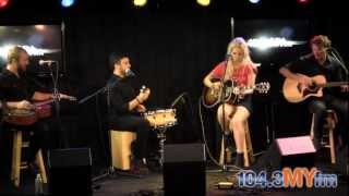 Gin Wigmore &quot;Singin&#39; My Soul&quot; Live Acoustic