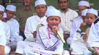 Download lagu The voice of a small child resounded with the Sholawat Mughrom Hadroh Festival at Babakanjati Kun... mp3 Download lagu The voice of a small child resounded with the Sholawat Mughrom Hadroh Festival at Babakanjati Kun... mp3
