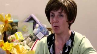 Hayley Meets Someone With A Positive Outlook On Cancer - Coronation Street