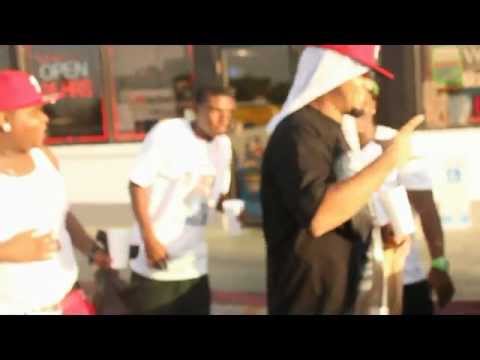 BolowTv Ent Presents L.J.B choppin it up wit the fam before Interview/Networkin video shoot