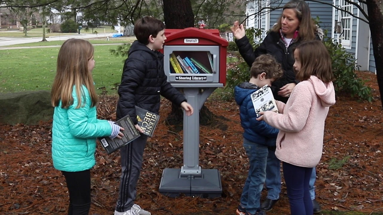 Take a Book, Leave a Book | Indoor/Outdoor Little Sharing Library | American Home by Simplay3
