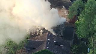 Crews battle house fire in Grosse Pointe Park
