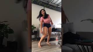 Download lagu tante sarah live bigo goyang hangat mp3 Download lagu tante sarah live bigo goyang hangat mp3