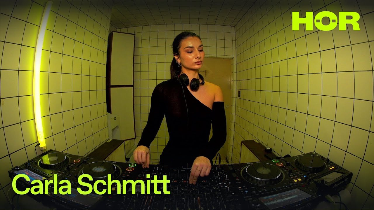 Carla Schmitt - HÖR - December 30 / 2025