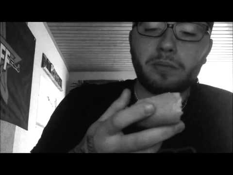 Rollstuhl Ronnie - R O N N I E (Video mit Brötchen)