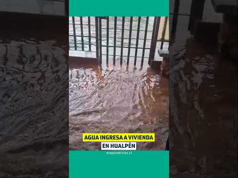 Agua ingresa a vivienda en Hualpén