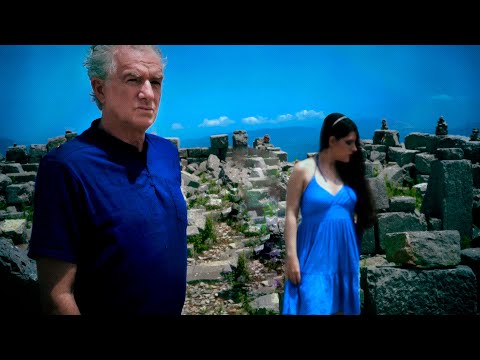 Mick Harvey and Amanda Acevedo in Concert at Baroque Room