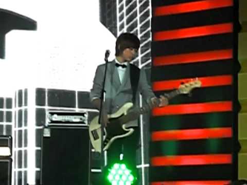 110312 KMW in Bangkok   FTIsland 2/6