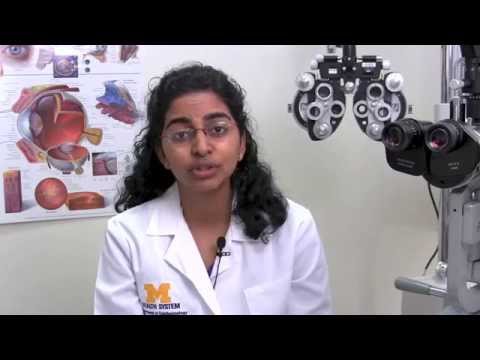 What is the treatment for flashes and floaters?