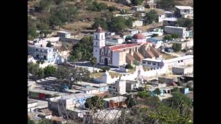 La luz verde de acapulco    con un ramo de rosas