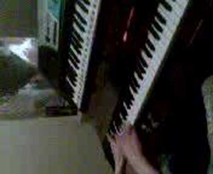 woodzy  bangin it out on d piano 2