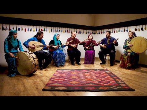 "Motreb e Tanboor" Ranaei family ensembel   مطرب تنبور" گروه خانواده رعنایی"