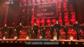 The Silly Walks Song (Live Mostly) - La canzone delle cammiante beote