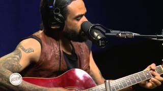 Bilal performing "Satellites" Live on KCRW