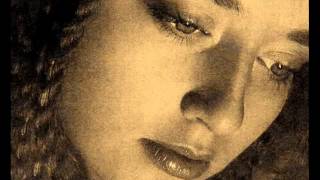 LUZ CASAL 444 DE LEJOS