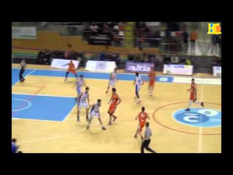 24 J- ZACH MONAGHAN ON FIRE