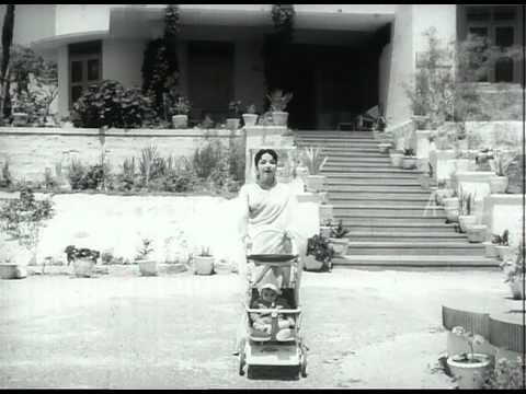Annai - Poovagi Kaayagi Song