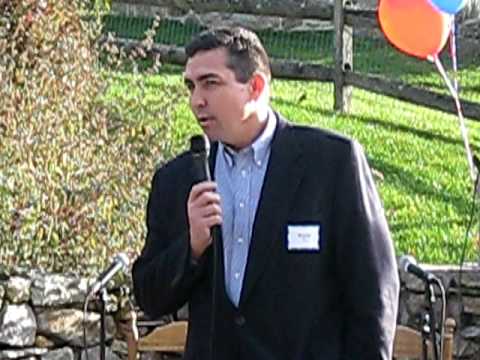 Bryan Lentz speaks at Manan Trivedi's endorsement party
