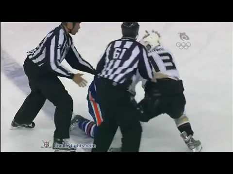 Mike Brown vs Dean Arsene Mar 26, 2010 - Sportsnet feed