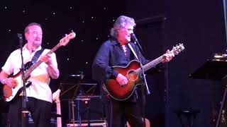 Mustang -  Drinking them beers