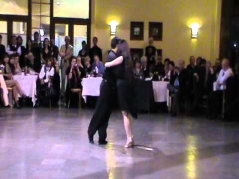  Diana Avello  and  Carlos Espinoza  are  dancing  to  the  tango  "  Mandria  "