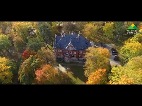 HOTEL DĘBOWY W JESIENNEJ ODSŁONIE