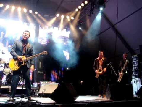 James Hunter - Baby Don't Do It- Enclave de Agua 2009