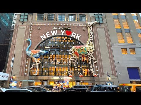 [4K]🇺🇸 NYC Christmas Walk🎄🎁: 5th Ave New LV Flagship Store, Plaza Hotel, Madison Ave | Nov. 2024