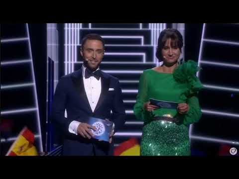petra mede randomly destroying måns zelmerlöw