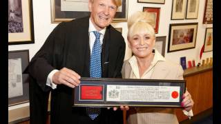 Sheep Across London Bridge: The Freedom of the City of London - Murray Craig