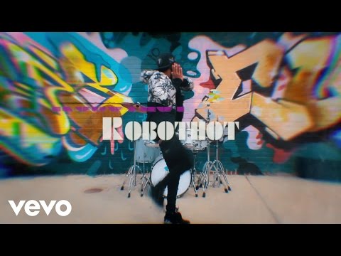 DEVYN+RO$E - ROBOTHOT (Music Video)