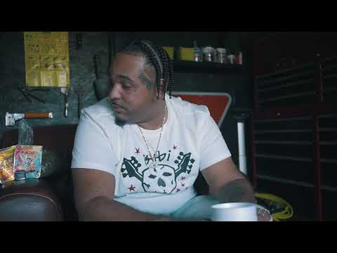 Ace Money  - Get'em Outta Here (Official Music Video)