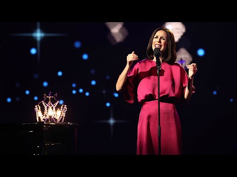 Lydia Bosch imita a Luz Casal en 'Sentir' - Tu Cara Me Suena