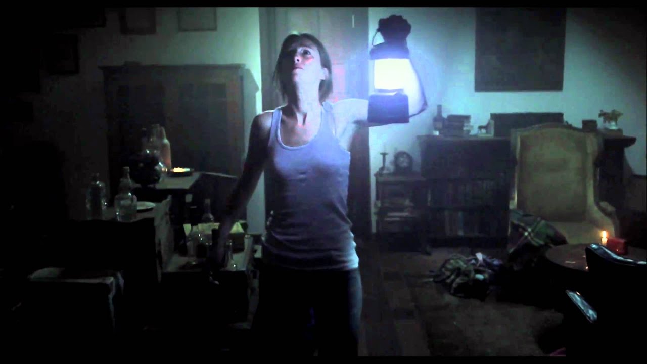 Miniature de la vidéo 'The Silent House (La Casa muda)' - Bande annonce VF HD du film Silent House