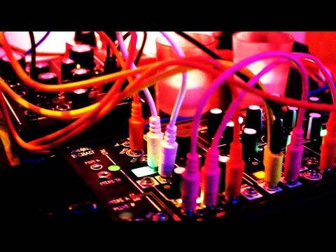 Sequenced Jam 0.2 (Make Noise 0-Coast and Moog Mother-32)