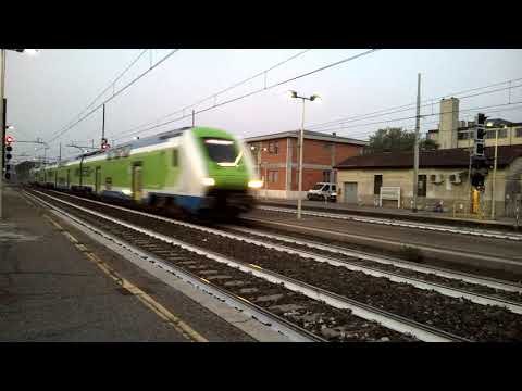 ETR421 017 Trenord - Milano Greco - 30/09/2021