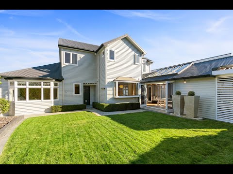 Refined Family Luxury in a Premium Position | 35 Lucknow Terrace, Khandallah