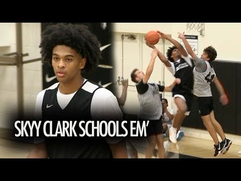 Skyy Clark CHAMPIONSHIP DNA SCHOOLS Opponent