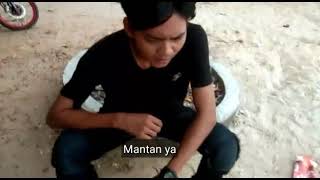 Download lagu Status wa buat mantan kocak mp3