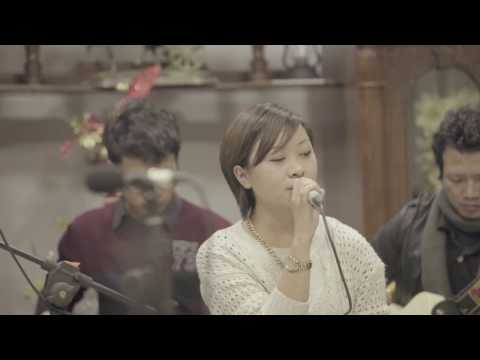 White Christmas & Rockin' Around the Christmas tree - Moitei ( Thutmuan Rimawi)