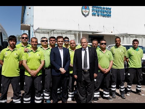 El Ministerio de Salud entregó camionetas y minibuses a la provincia de Buenos Aires